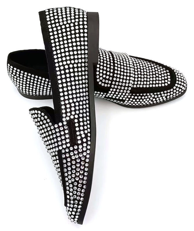Des chaussures classiques, des chaussures à talons, des chaussures confortables et élégantes pour toutes les saisons