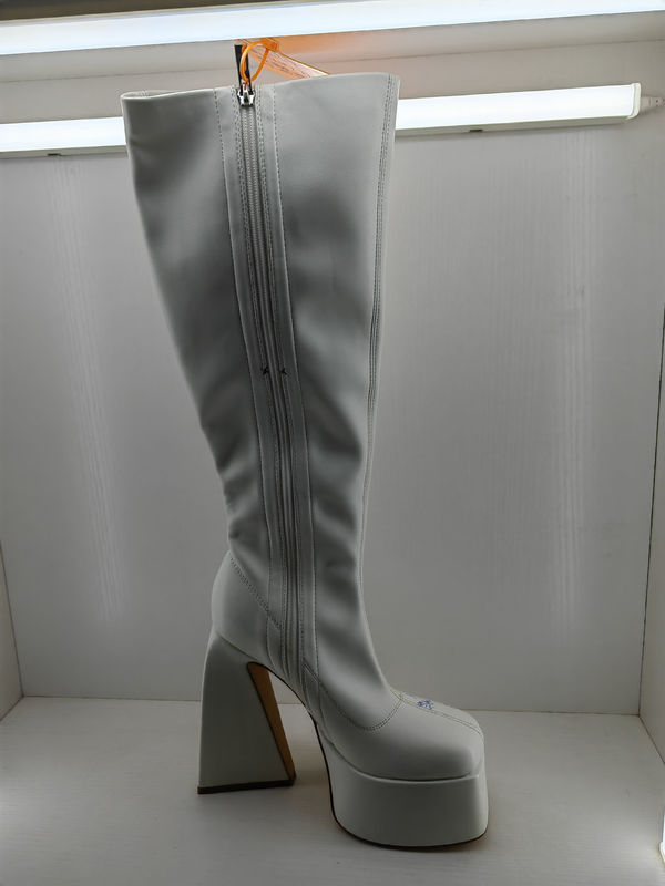 Chaussures à talons pointus, chaussures à talons épais, chaussures à talons pointus, chaussures à talons épais, chaussures à talons épais, chaussures à talons épais