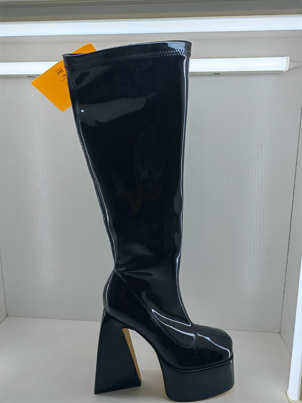 Chaussures à talons épais